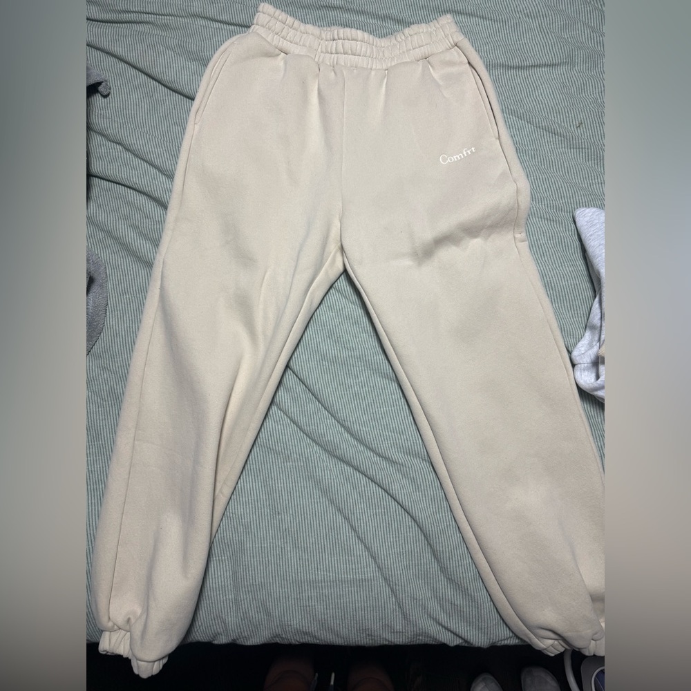 Comfrt Signature Sweats